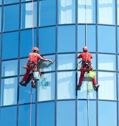 Мытье фасадов промальпинистами в Елабуге